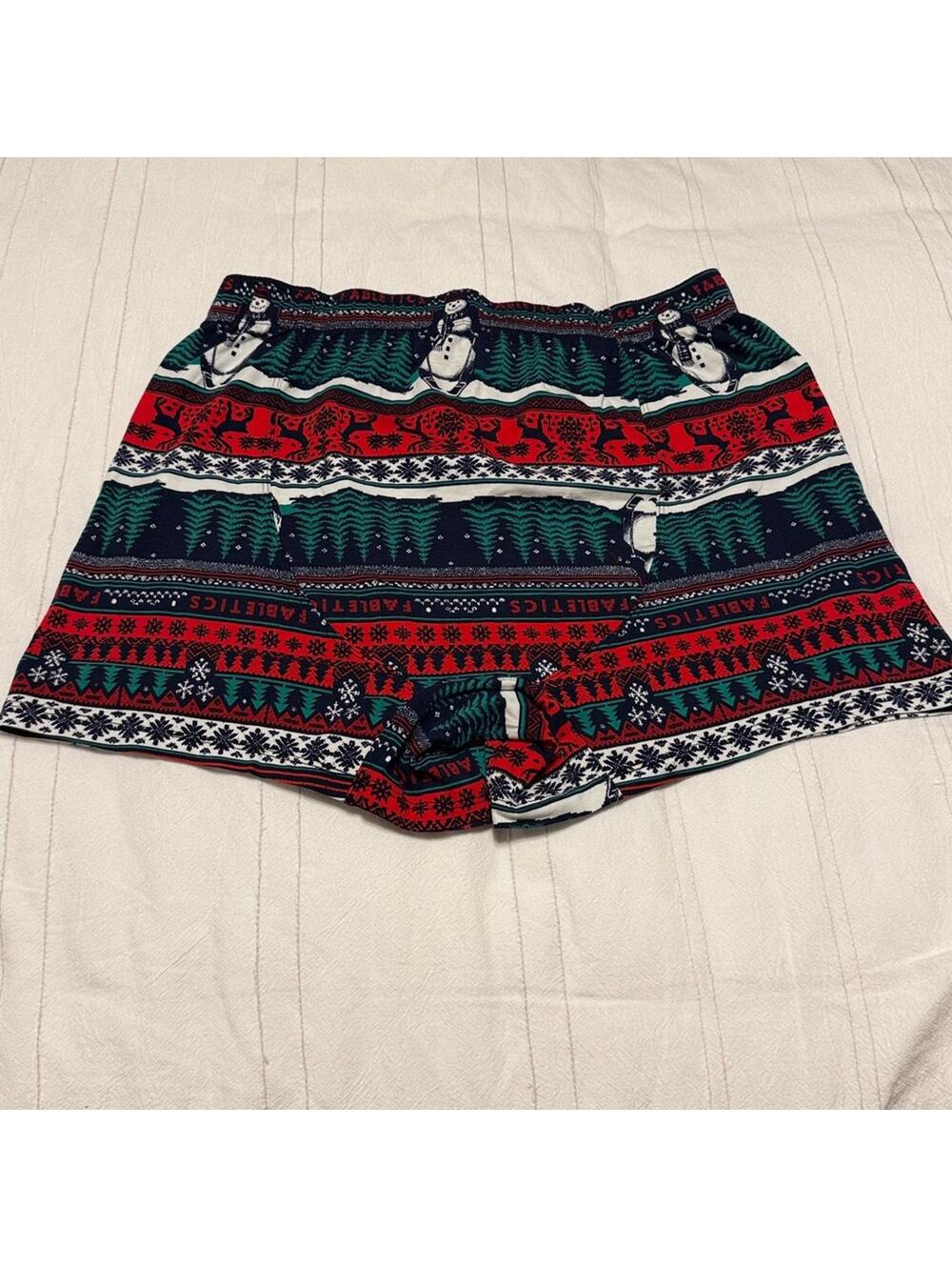 Fabletics Men's Holiday Print Lounge Shorts Red Green Medium Christmas - Picture 2 of 3